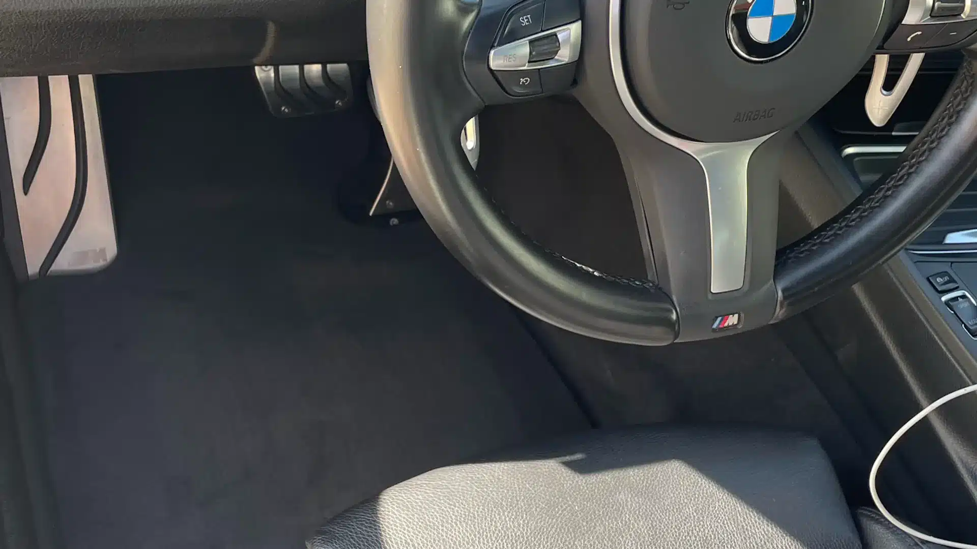 Nettoyage de voiture intérieur à domicile, article prix Mery'clean